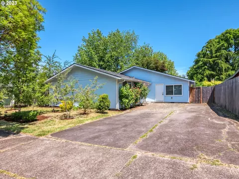 2555 Van Buren St, Eugene, OR 97405