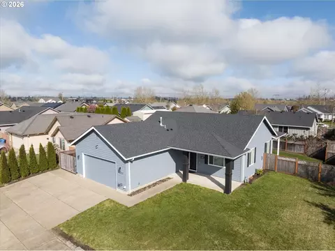 6023 Mondavi Ln, Eugene, OR 97402