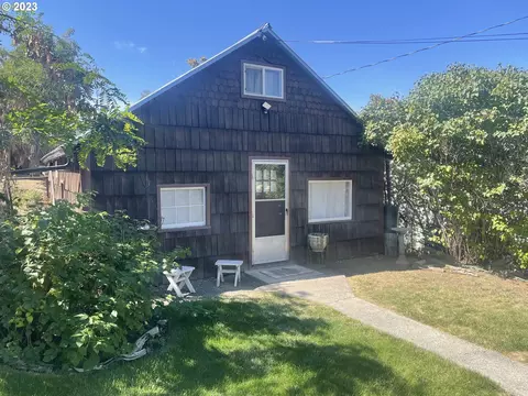 831 SW 8th St, Pendleton, OR 97801