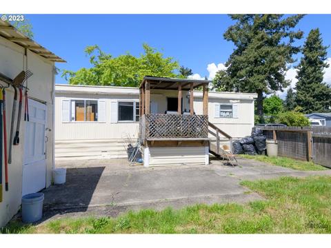 1170 38th St, Springfield, OR 97477