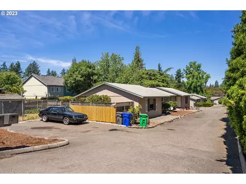 12835 SE Foster Rd, Portland, OR 97236