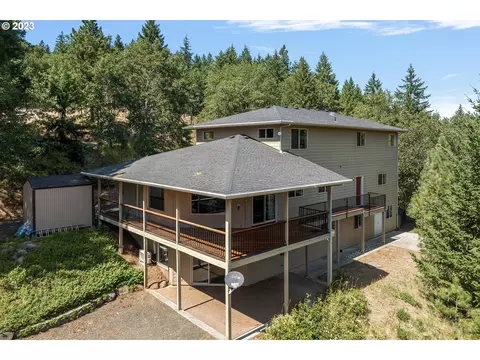 4155 Semmes Dr, Mount Hood, OR 97041