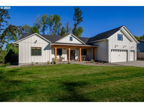 6023 NE Trask Ln, Albany, OR 97321