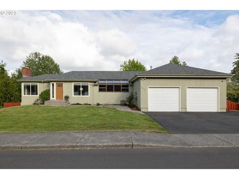 240 SW Cedar Ave, Warrenton, OR 97146