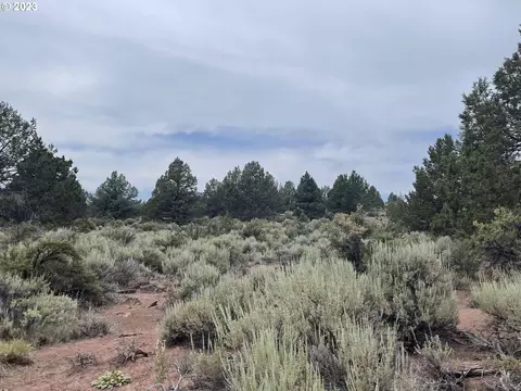 Harney St, Sprague River, OR 97639