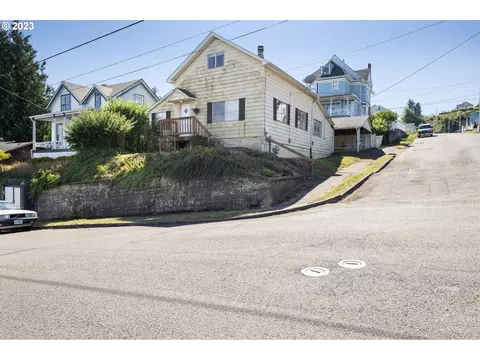 623 Franklin Ave, Astoria, OR 97103