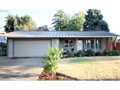 2706 Maywood Dr, Forest Grove, OR 97116