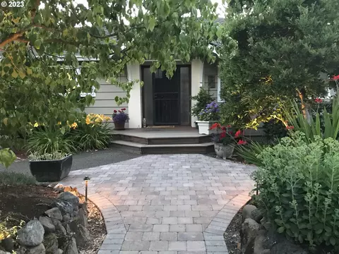 255 NW 101st Ave, Portland, OR 97229