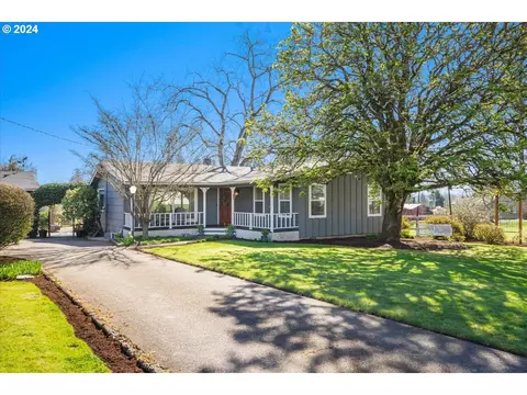 20676 S South End Rd, Oregon City, OR 97045