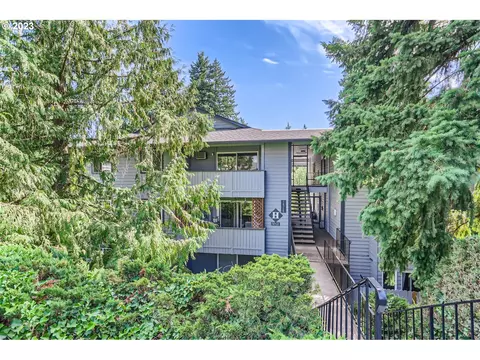 16718 SW Gleneagle Dr #64H, Sherwood, OR 97140