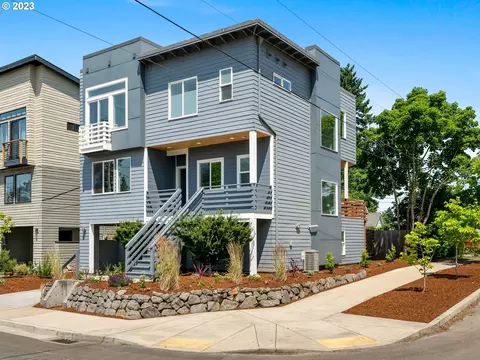 6877 SE Tolman St, Portland, OR 97206