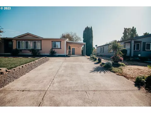 2350 N Terry St #13, Eugene, OR 97402
