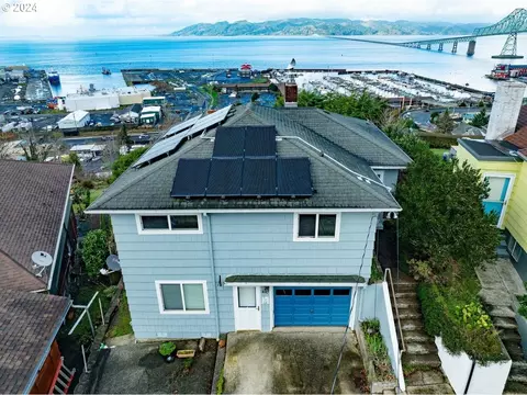 420 Floral St, Astoria, OR 97103