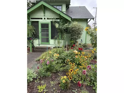 1060 Jackson St, Eugene, OR 97402