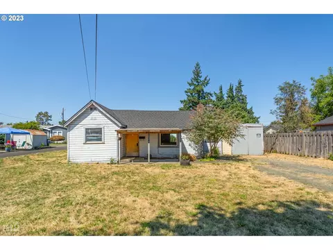244 19th St, Springfield, OR 97477