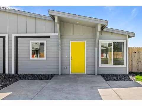 1046 NEmerald Dr, Hermiston, OR 97838
