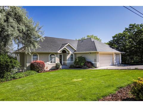 1629 E 19th St, The Dalles, OR 97058