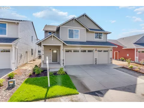 455 S 8th St, Carlton, OR 97111