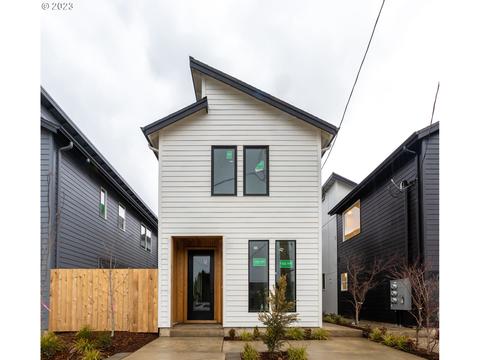 12063 SE Oak St, Portland, OR 97216
