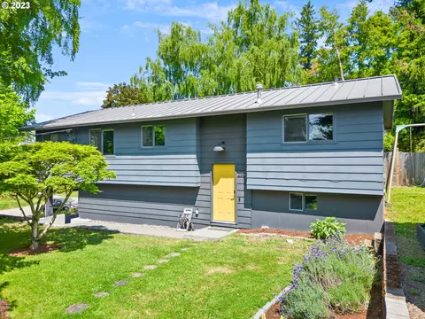 2809 SE Harney, Portland, OR 97202