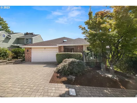 21 Aquinas St, Lake Oswego, OR 97035