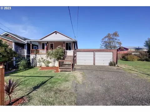 4834 Birch St, Astoria, OR 97103