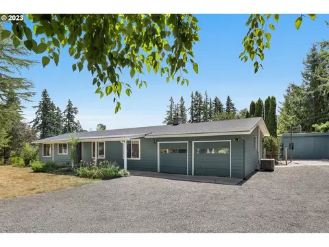 30425 S Candlelight Ct, Canby, OR 97013