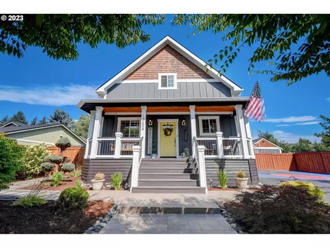 13604 SE Claybourne St, Portland, OR 97236