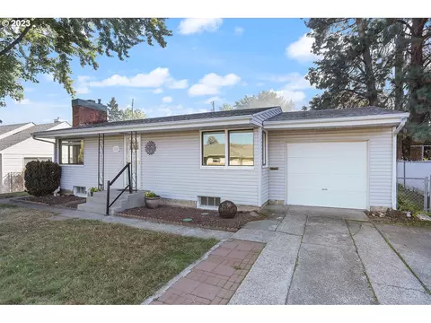 1206 Blakeley Way, The Dalles, OR 97058