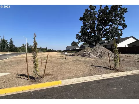 1594 NW Tracy St #55, Mcminnville, OR 97128
