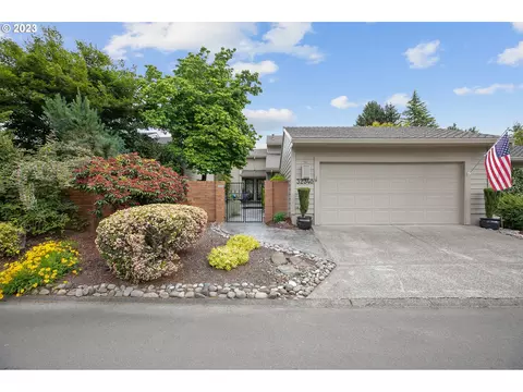 32340 SW Arbor Lake Dr, Wilsonville, OR 97070