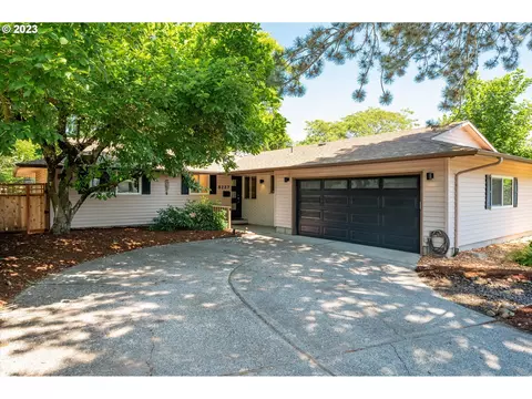 5237 NE Roselawn St, Portland, OR 97218