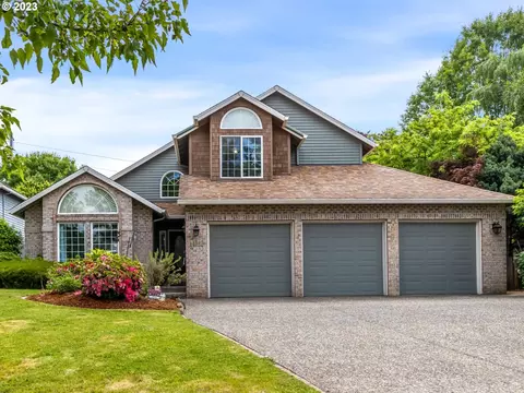21656 NE Interlachen Ln, Fairview, OR 97024