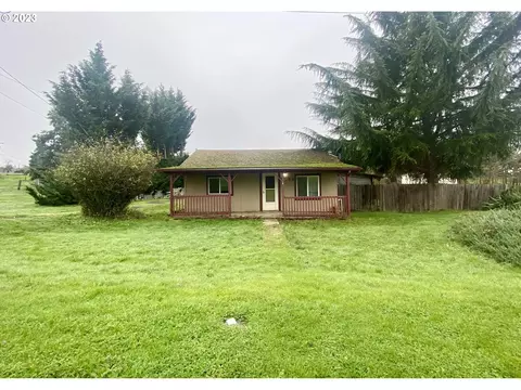 1552 Old Town Loop Rd, Oakland, OR 97462
