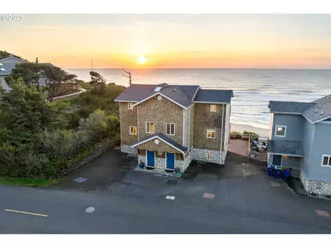 22232221 SW Coast Ave, Lincoln City, OR 97367