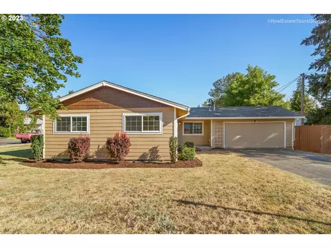 12895 SW Dale Cir, Beaverton, OR 97008