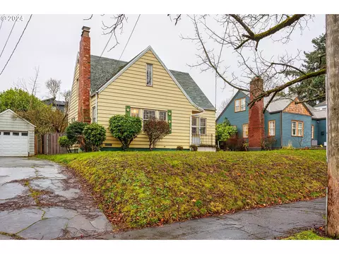 5712 NE 11th Ave, Portland, OR 97211