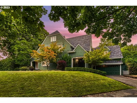 3017 SE Claybourne St, Portland, OR 97202