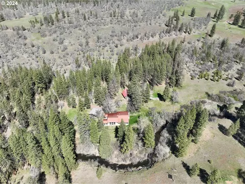 141 Woodland Rd, Goldendale, WA 98620
