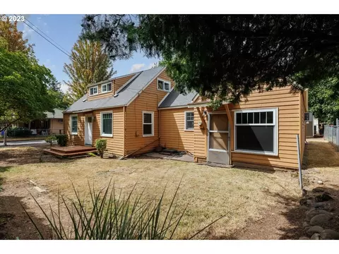 707 SE 141st Ave, Portland, OR 97233