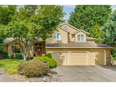 10300 NE 44th Ct, Vancouver, WA 98686