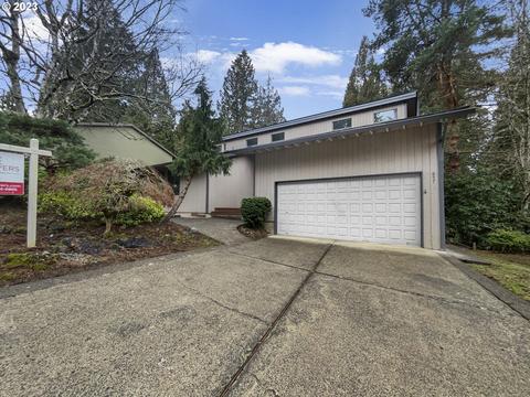 857 SE 27th St, Gresham, OR 97080