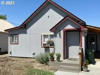 215 W Church St, Heppner, OR 97836