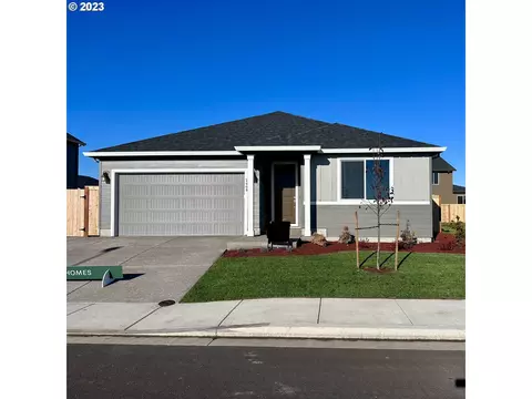 2468 W 8th Ave #40, Junction City, OR 97448