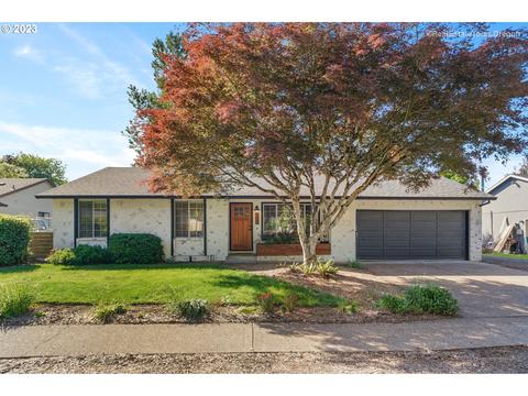 508 E Oxford St, Newberg, OR 97132
