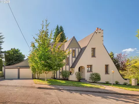 3630 NE Merges Dr, Portland, OR 97212
