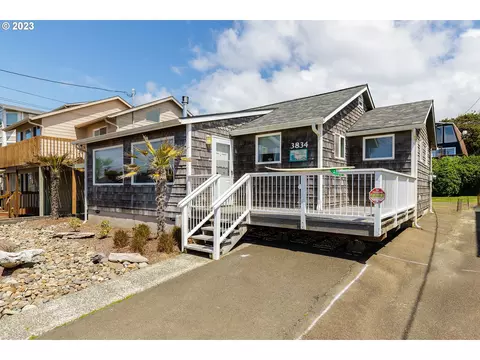3834 NW Jetty Ave, Lincoln City, OR 97367