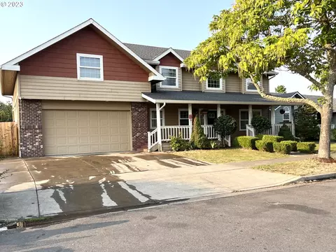 5973 St Helena St, Eugene, OR 97402