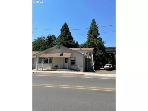 5748 NE Stephens St, Winchester, OR 97495