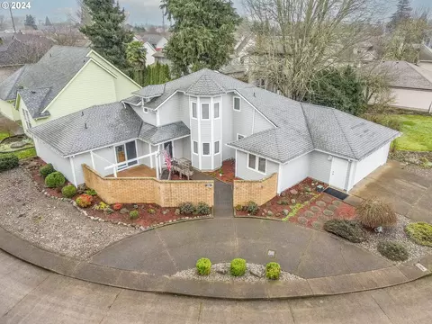 2018 Chase Loop SW, Albany, OR 97321